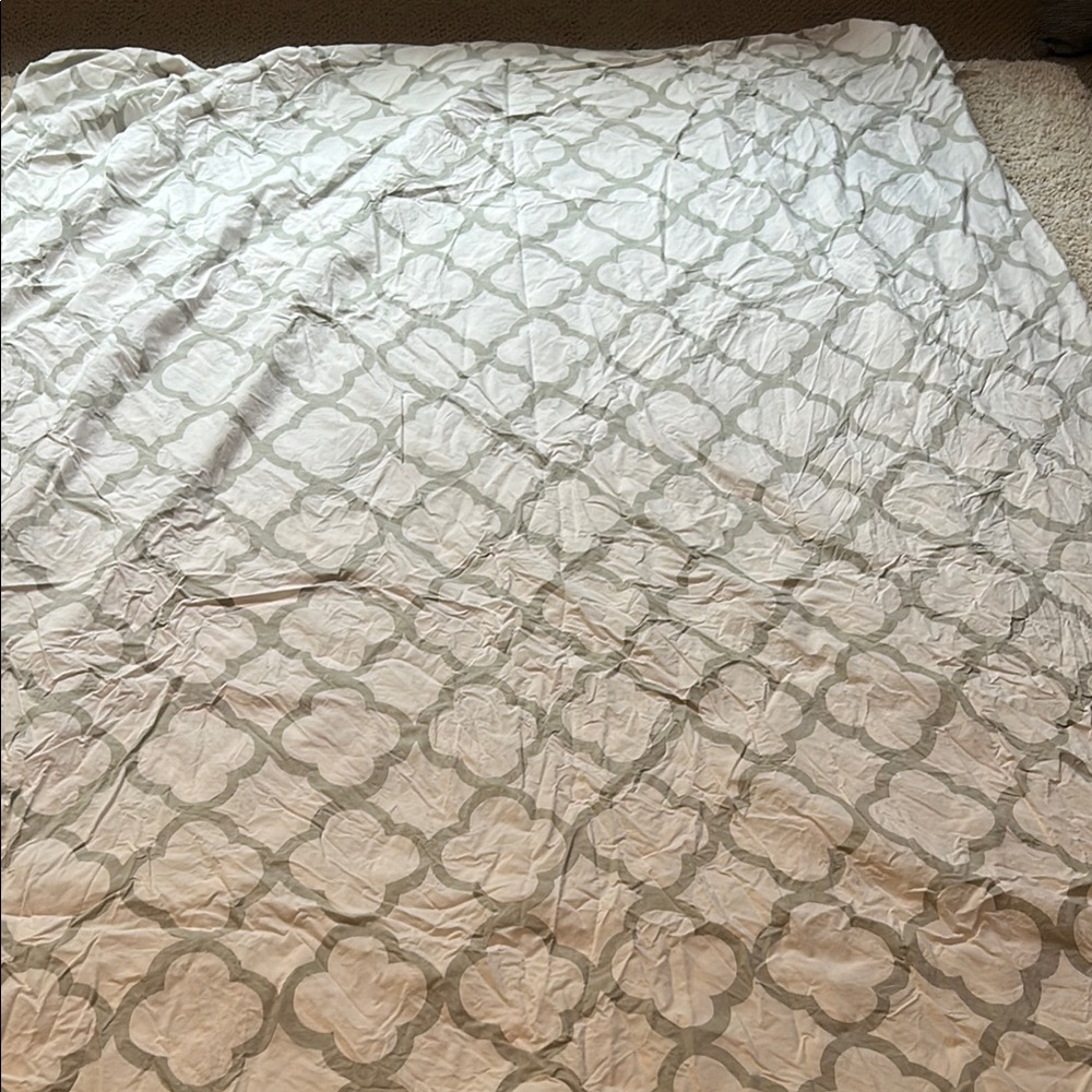 Pottery Barn Teen Gray and White Duvet Cover with Geometric Pattern
